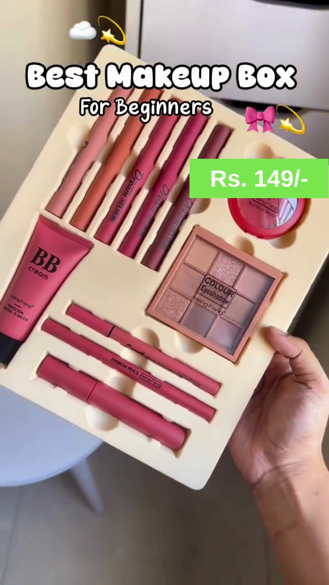 Beginner-Friendly Makeup Kit with Eyeshadow Palette, Lip Colors, and Essential Beauty Products for a Flawless Look