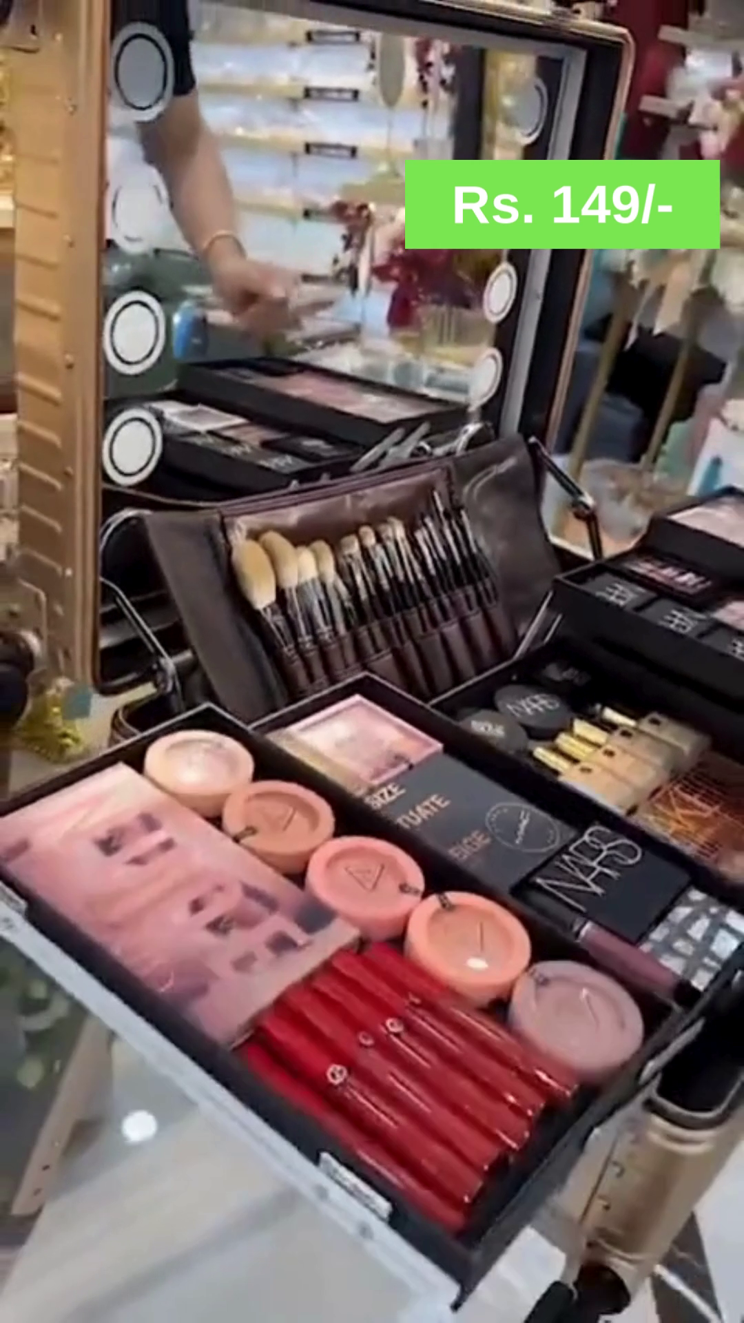 Luxury Professional Makeup Kit with LED Mirror – Complete Set Featuring High-Quality Brushes, Lipsticks, Blush, Eyeshadows, and Skincare Essentials for a Flawless Look