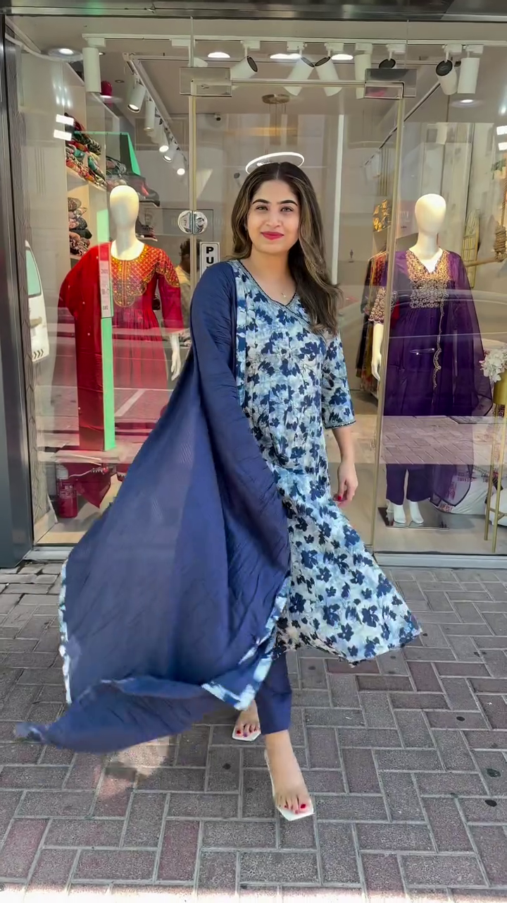 Navy Blue and White Floral Printed Cotton Kurta Set with Matching Solid Dupatta and Straight Pants – Comfortable and Chic Ethnic Ensemble for Everyday Wear and Semi-Casual Outings