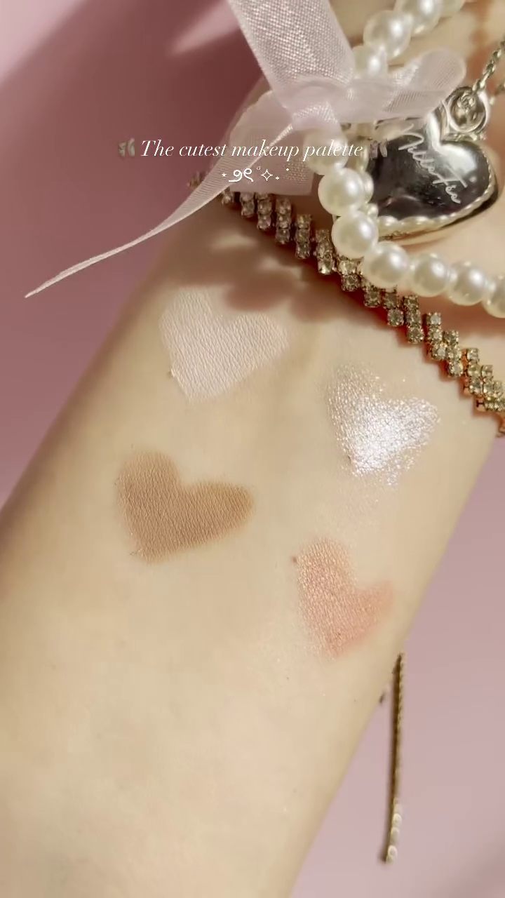Milufei Heart-Shaped Shimmer & Matte Eyeshadow Quad Palette – Romantic Soft Pink, Champagne, Rose Gold