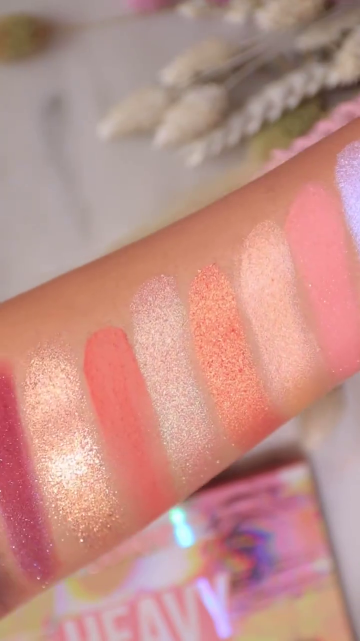 Vibrant 12-Color Eyeshadow Palette with Soft Mattes and Shimmers – Perfect for Creating Warm, Radiant Eye Looks with Peach and Pink Tones