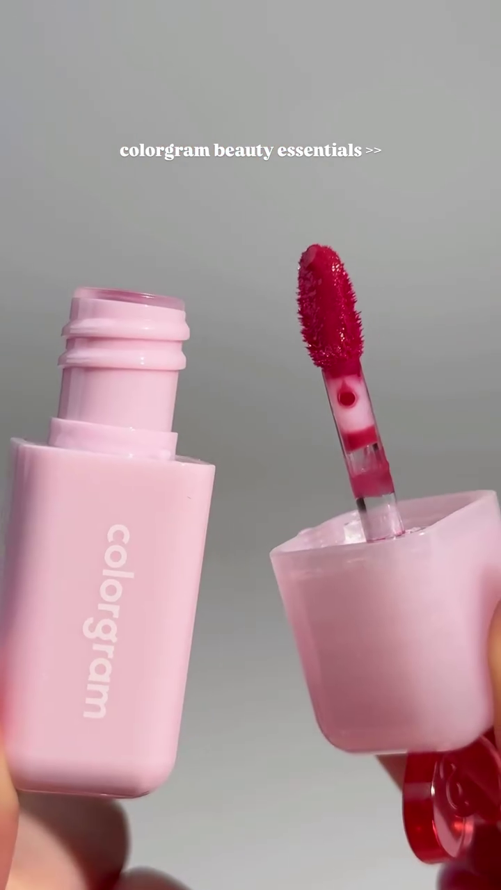 Colorgram Heart Shaped Blush – Cute Pink Packaging with a Soft and Shimmery Formula for a Natural Glow