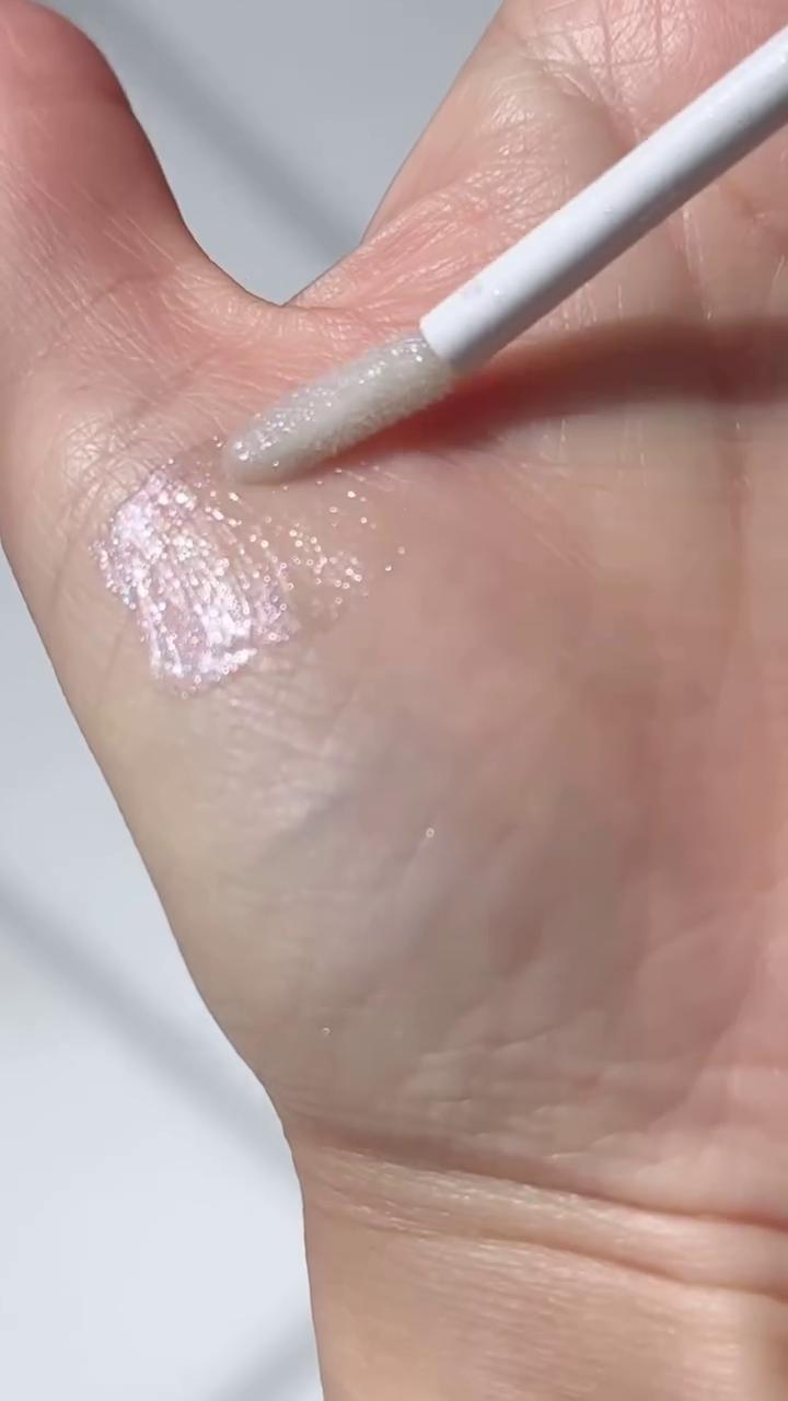 Glossy Lip Balms – Hydrating and Shiny Lip Care for Soft, Plump Lips.