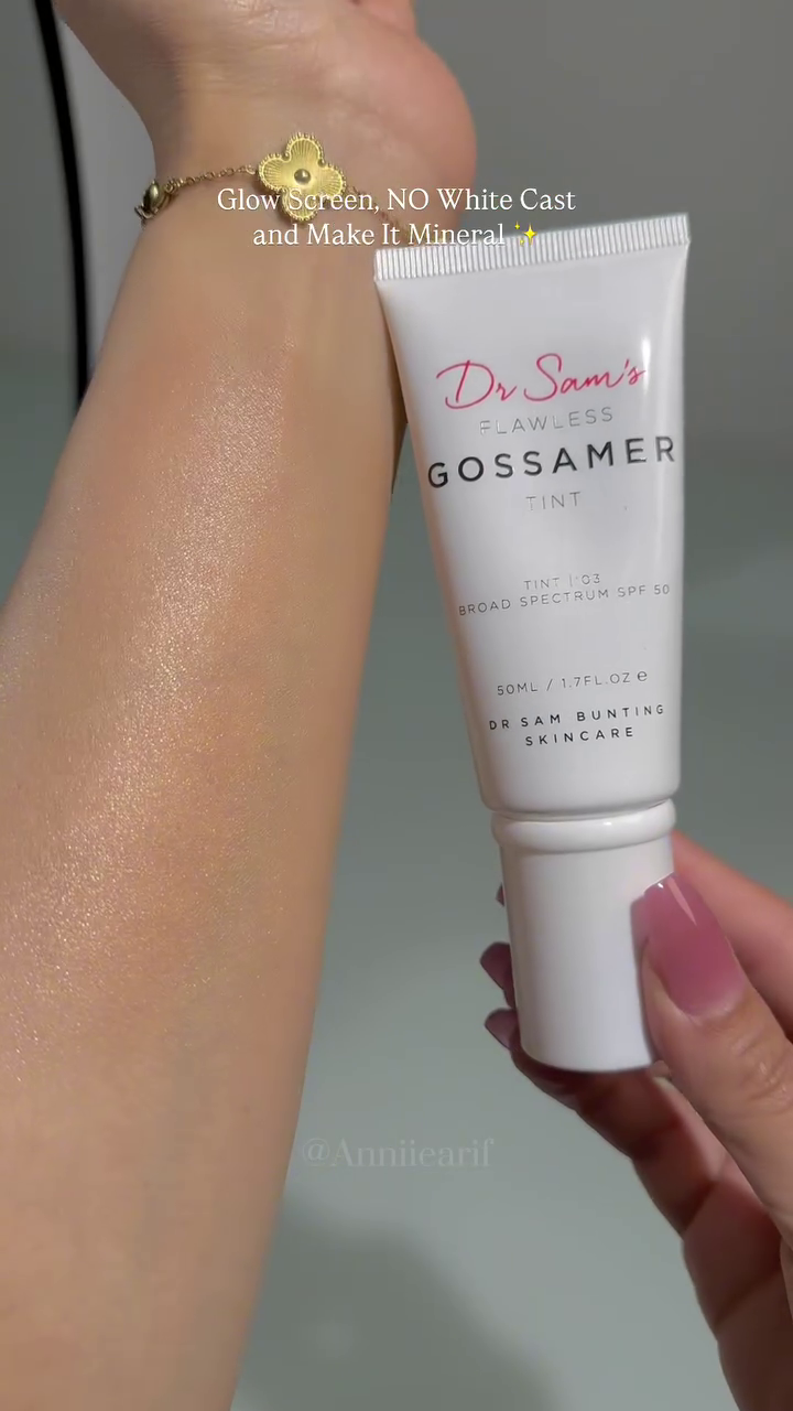 Flawless Gossamer Tint SPF 50 – A Glowing Mineral Foundation with No White Cast, Providing Lightweight Coverage and Sun Protection