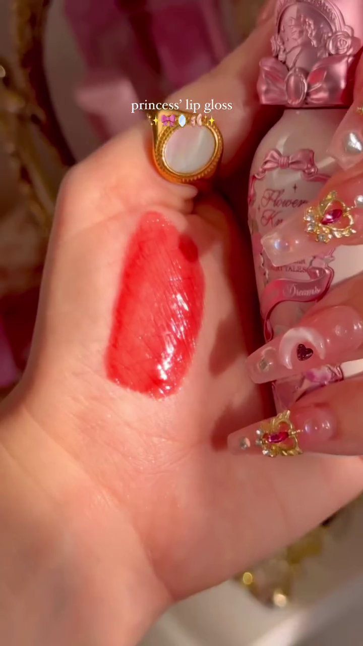 Princess Lip Gloss – A Gorgeous, Glossy Formula with a Touch of Pink Tint for a Beautiful Shine. Perfect for a Sweet, Glossy Finish with a Delightful, Elegant Look.